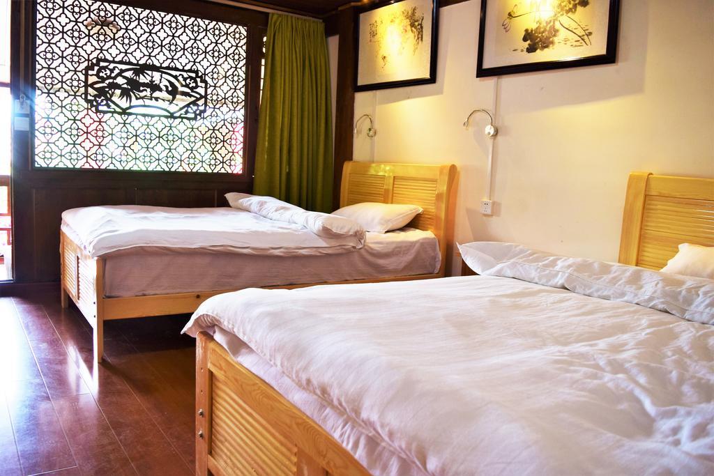 Runtong International Youth Hostel Лицзян Экстерьер фото