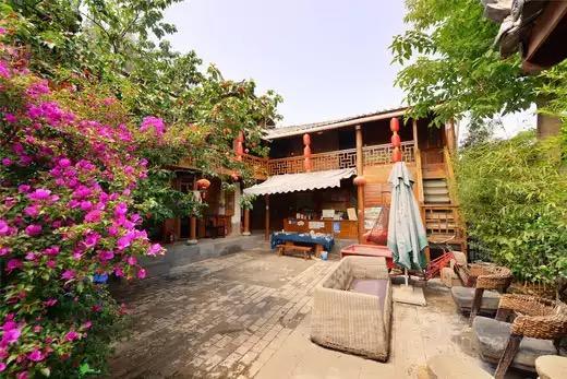 Runtong International Youth Hostel Лицзян Экстерьер фото