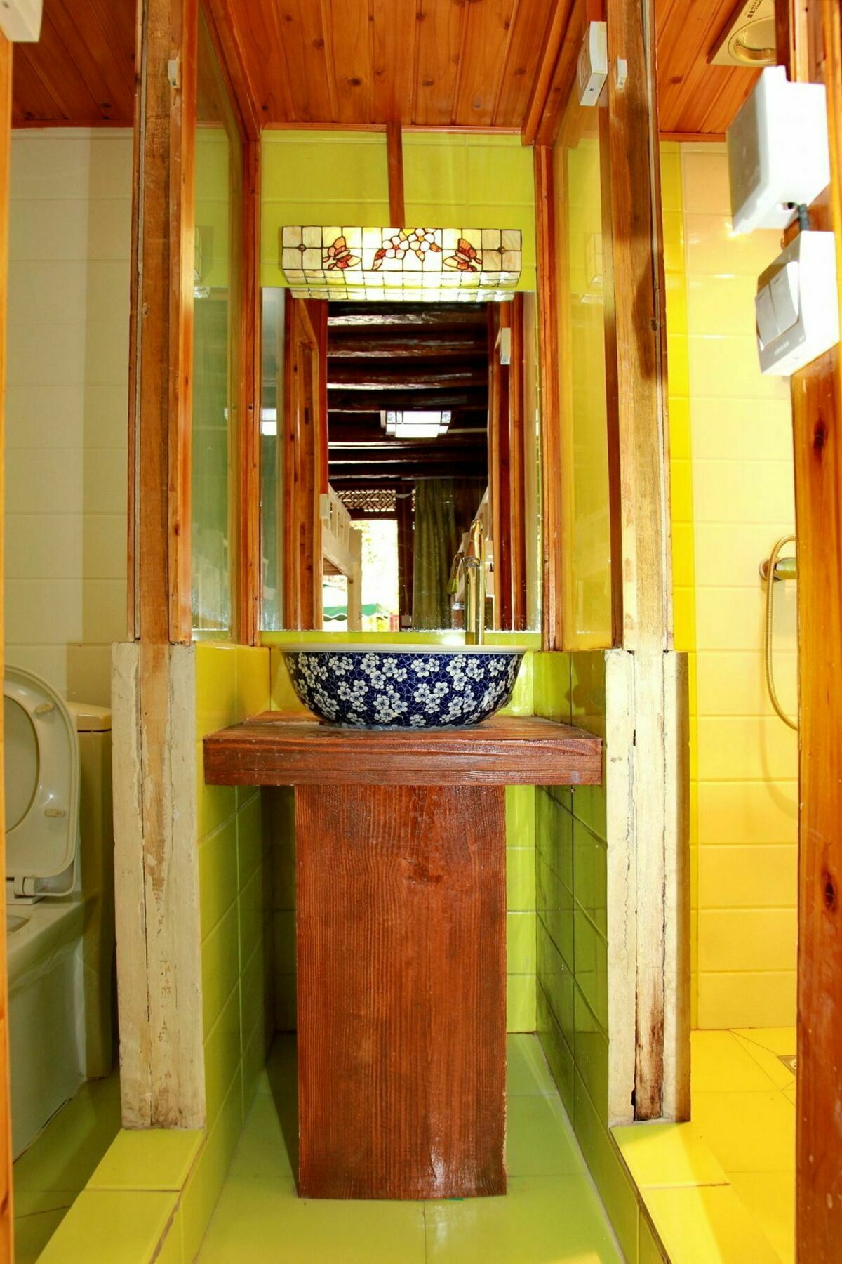 Runtong International Youth Hostel Лицзян Экстерьер фото