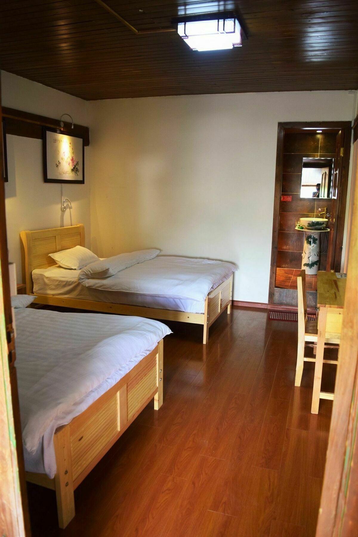 Runtong International Youth Hostel Лицзян Экстерьер фото