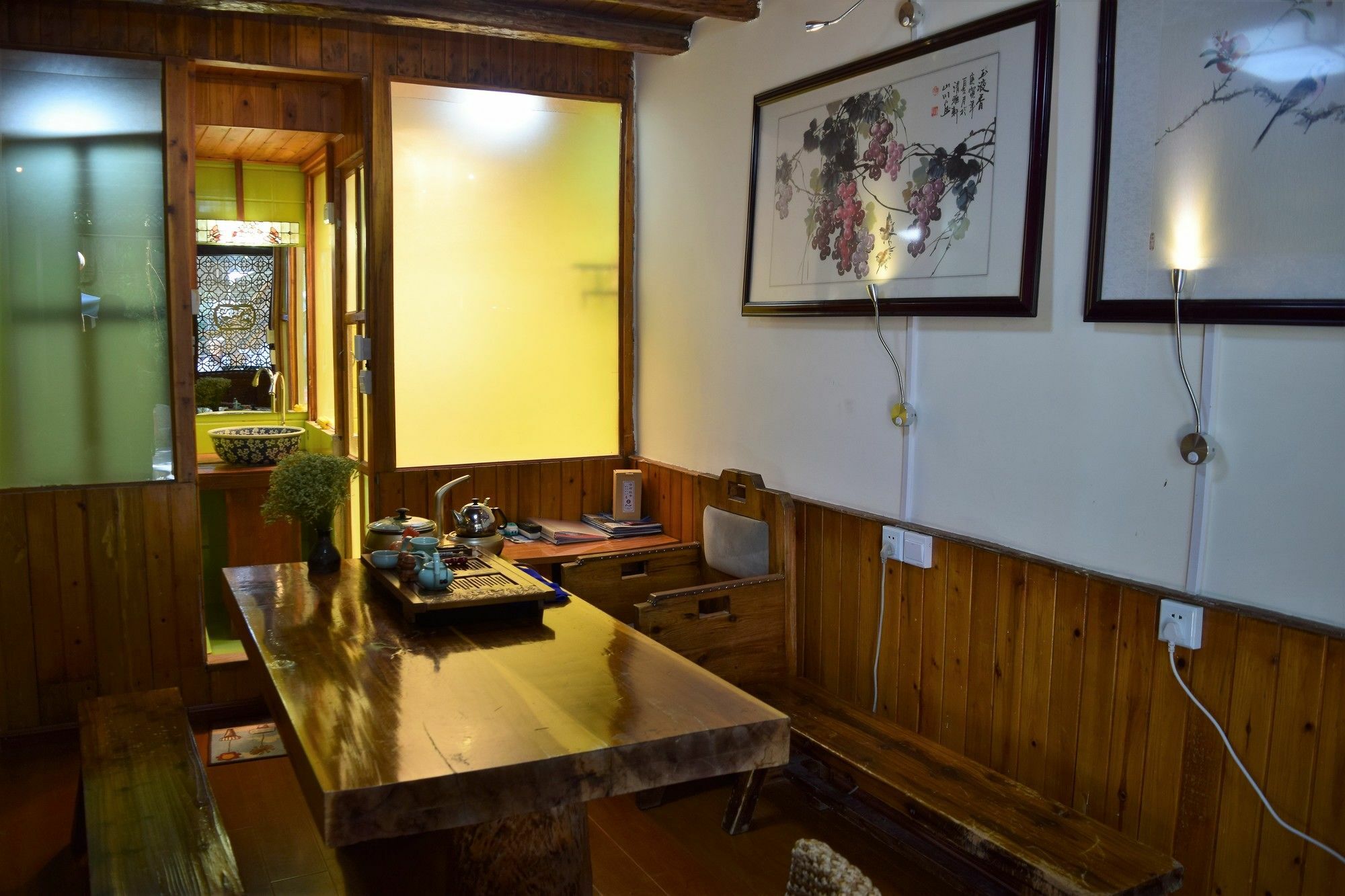 Runtong International Youth Hostel Лицзян Экстерьер фото
